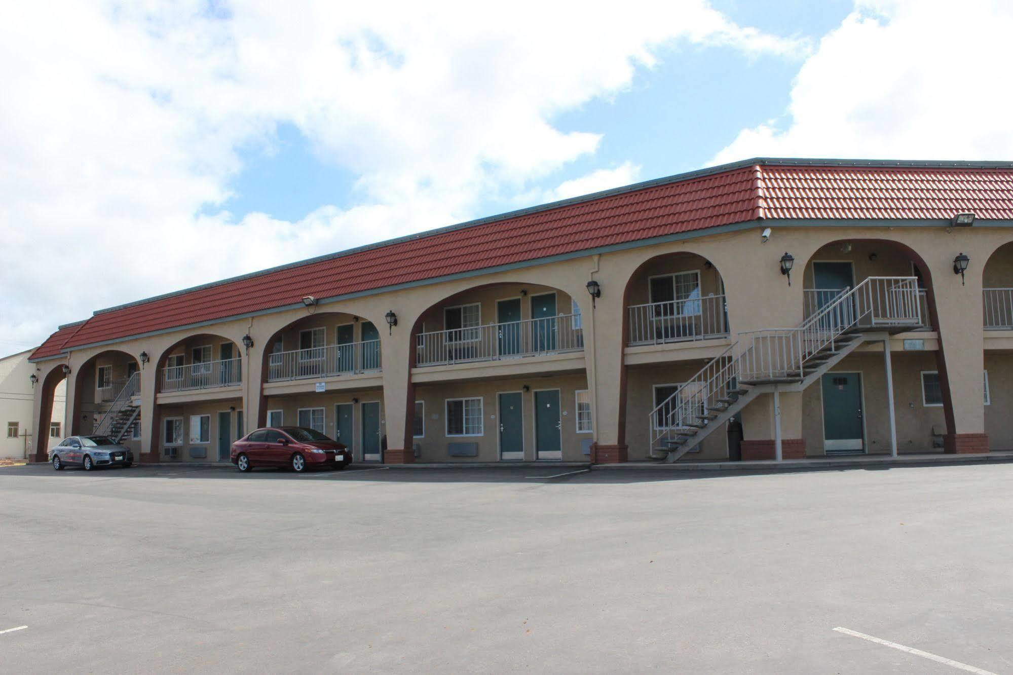 Salinas Inn Kültér fotó
